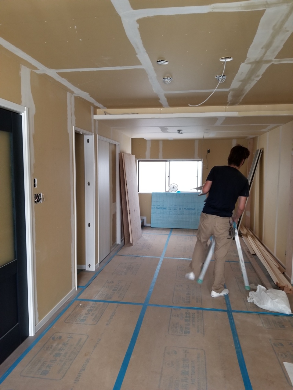クロス施工状況