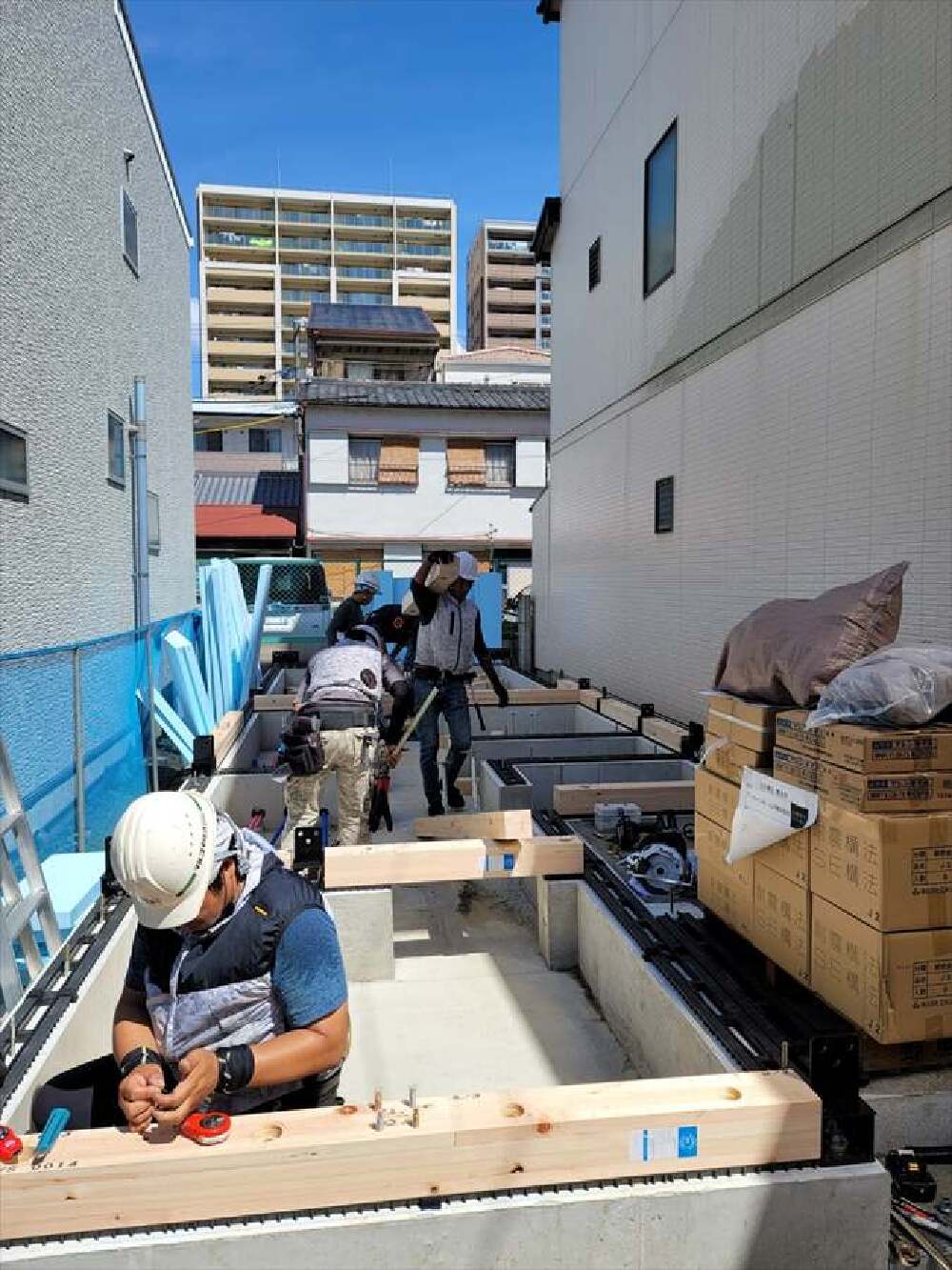 建て方１（土台）