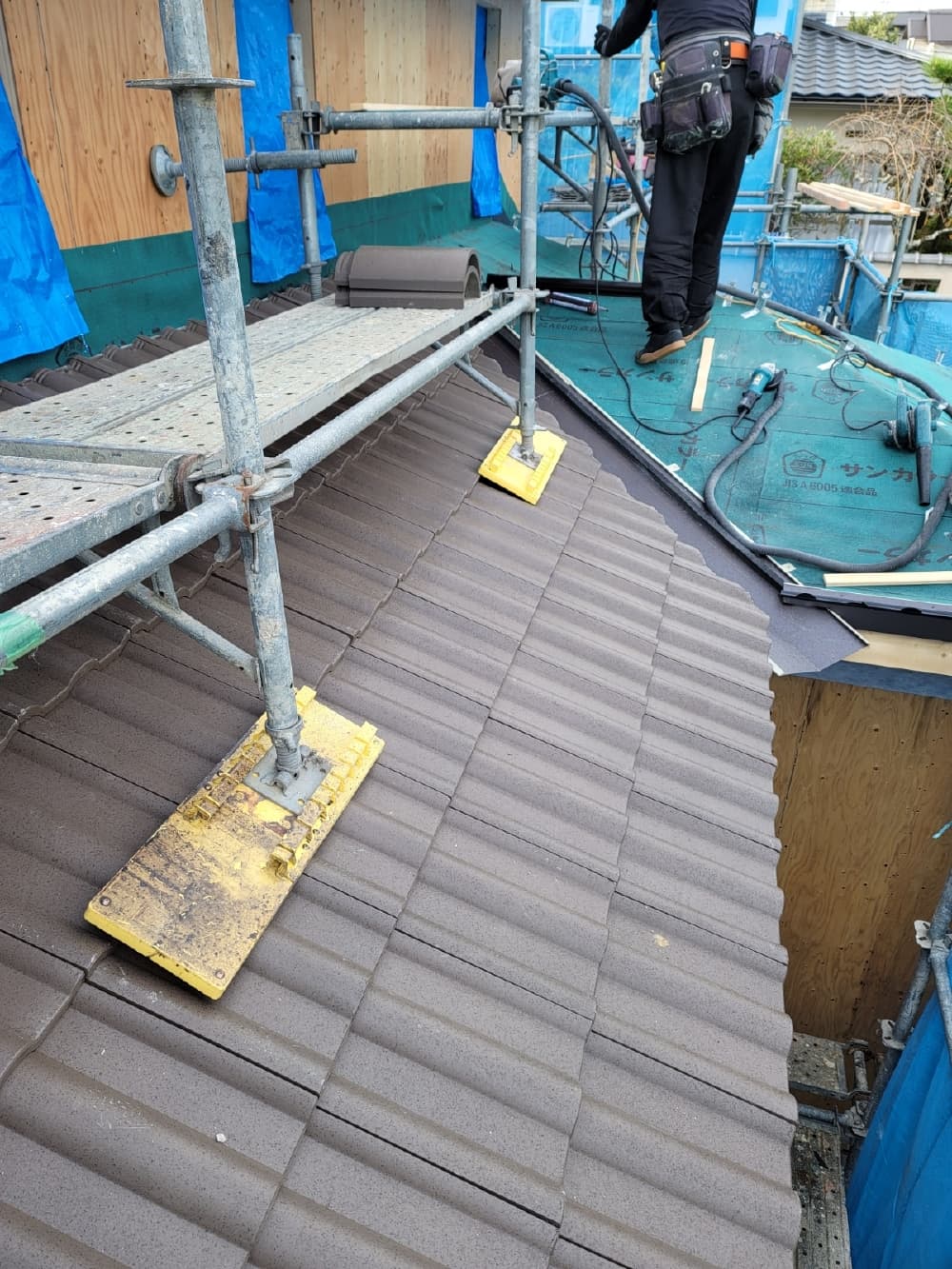屋根工事状況