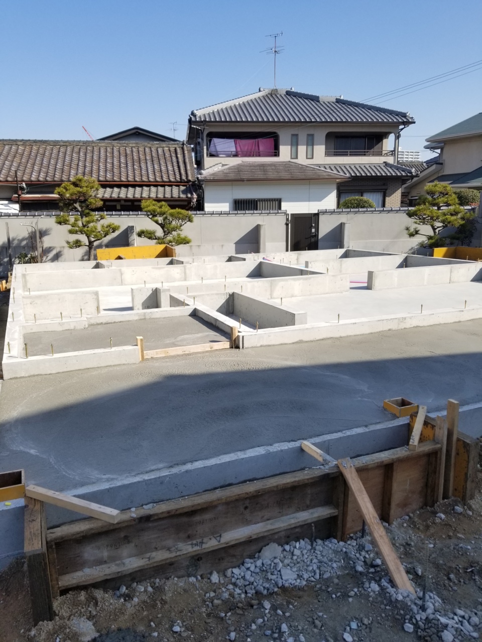 基礎完成