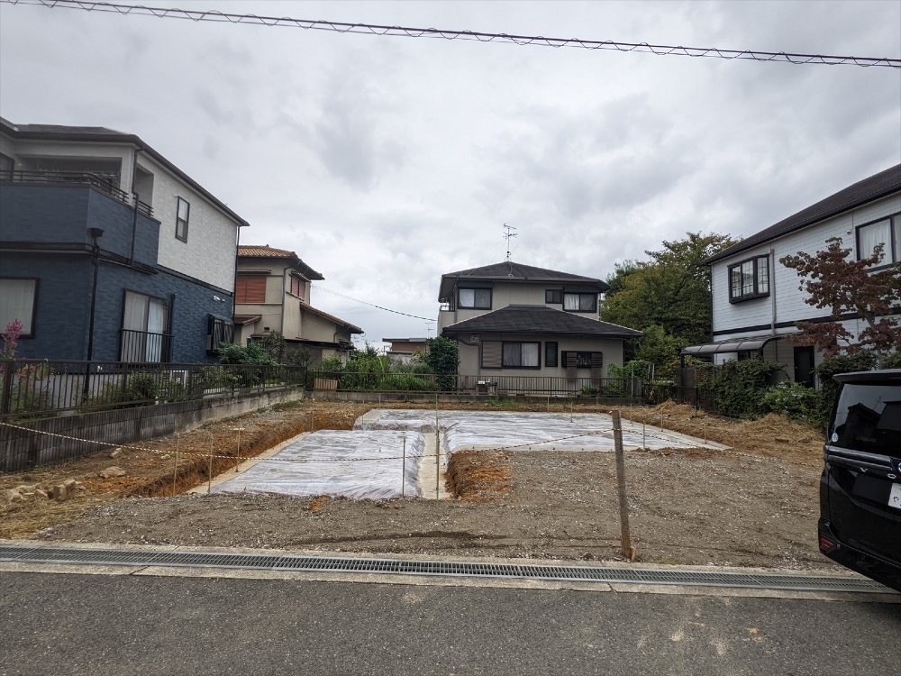 基礎工事　ベースコンクリート打設