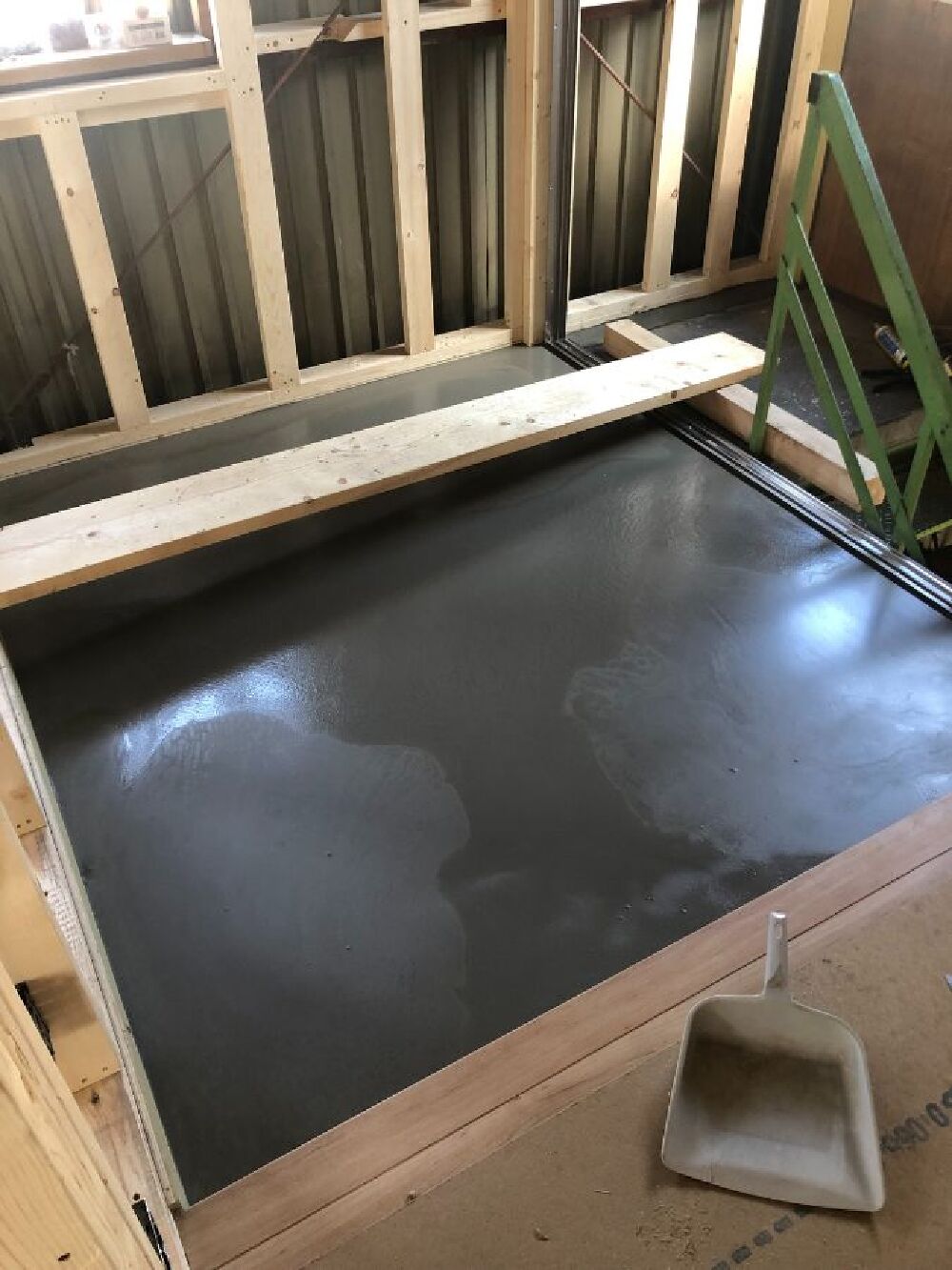 土間施工状況